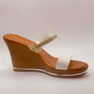 Italian Shoemakers Women's Wedge Sandals Size 9.5.